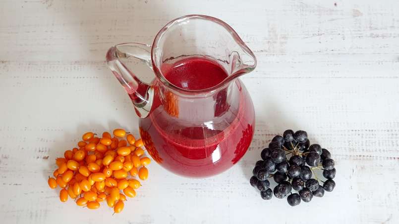 Suco energético de espinheiro-mar e aronia com gengibre, limão e mel, foto 2